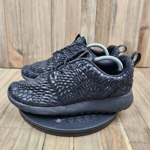 Womens Nike Roshe One DMB size 8 Triple‎ Black Athletic Running Shoes